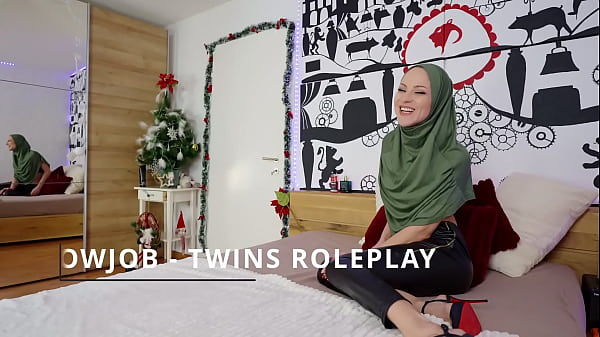 I sucked my twin sister husbands cock with her