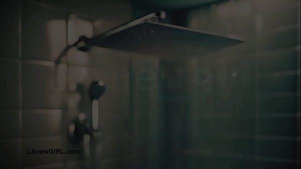 Aspiring teen model took a shower