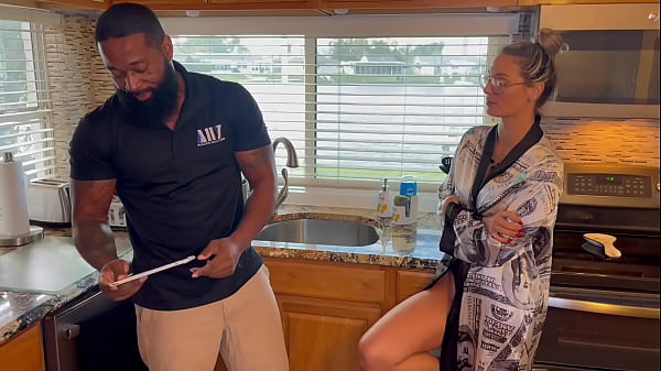 Hot MILF Mandy Rhea pays her debt with ass addicted to bbc