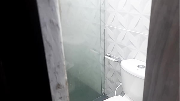 Stepsister makes me horny, I want to fuck her pussy