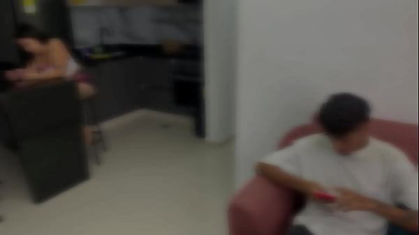 Latina MILF seduce a su maestro de canto y le ruega que la penetre duro hasta hacerle venir a chorros. H.L.