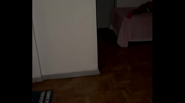 PEGUEI MINHA CUNHADA NA CAMA E METI NA BUCETA DELA NO PÊLO