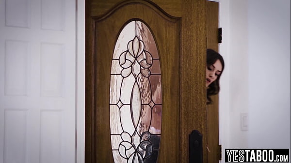Angry MILF and teen stepsis resolve their fight with lesbian sex