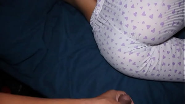 Tight pussy stepsister’s first creampie experience